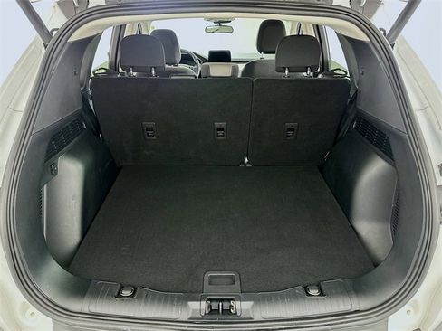 Used 2022 Ford Escape SE w/ SE Sport Appearance Package image 24