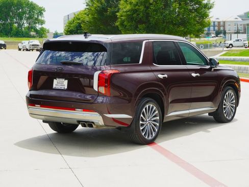 Used 2025 Hyundai Palisade Calligraphy FWD image 5