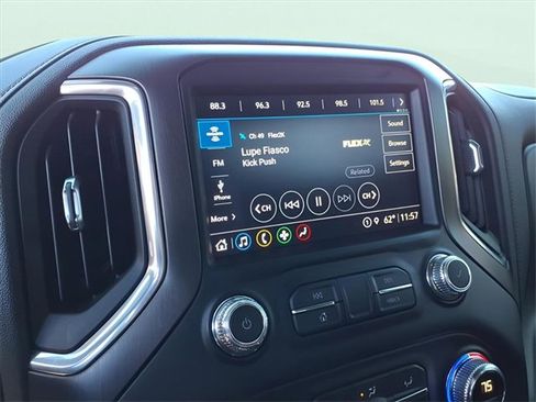 Used 2021 GMC Sierra 1500 AT4 image 16