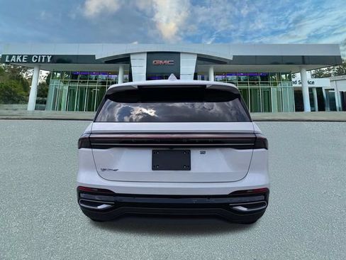 Used 2024 Lincoln Nautilus Premier w/ Equipment Group 102A AWD/4WD image 4