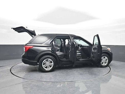 Used 2023 Ford Explorer XLT w/ Equipment Group 202A image 45