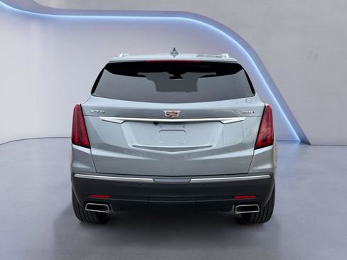 New 2025 Cadillac XT5 Luxury image 4