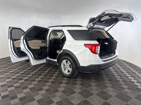 Used 2020 Ford Explorer XLT w/ Comfort Package AWD/4WD image 21