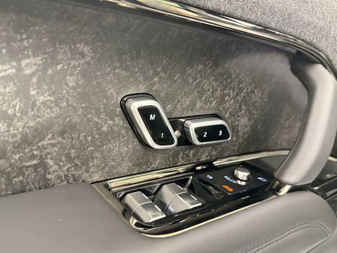 Used 2025 Land Rover Range Rover Sport Dynamic SE image 21