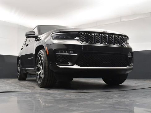 Used 2024 Jeep Grand Cherokee Summit image 19