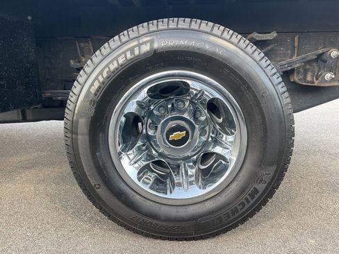 Used 2023 Chevrolet Silverado 3500 LT w/ Convenience Package image 29