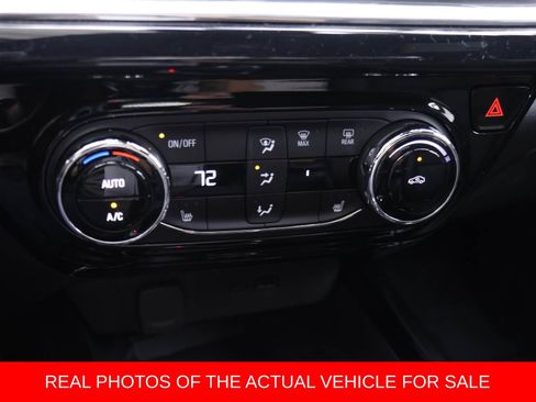 Used 2024 Chevrolet Trax RS w/ Sunroof Package image 6