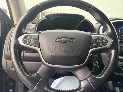 Used 2022 Chevrolet Colorado LT w/ Fleet Safety Package RWD image 16