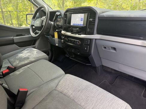 Used 2023 Ford F150 XLT image 9