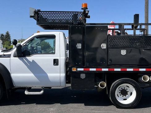Used 2016 Ford F550 4x4 Regular Cab Super Duty image 8