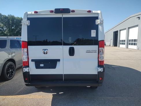 Used 2025 RAM ProMaster 2500 w/ U-Haul Equipment Group FWD image 8