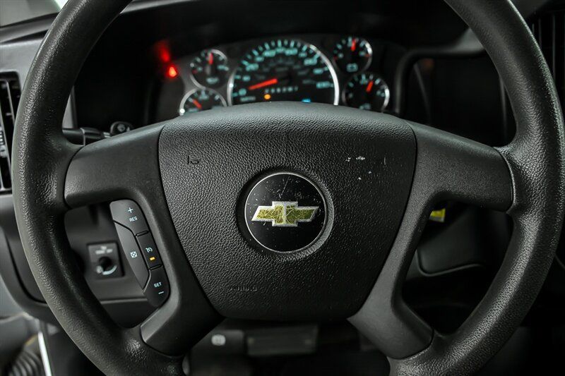 Used 2017 Chevrolet Express 3500 LT w/ LT Preferred Equipment Group RWD image 20
