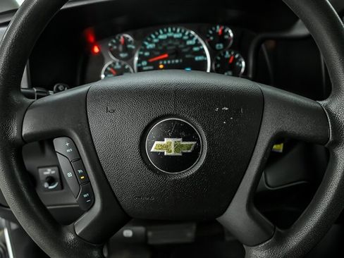 Used 2017 Chevrolet Express 3500 LT w/ LT Preferred Equipment Group RWD image 20
