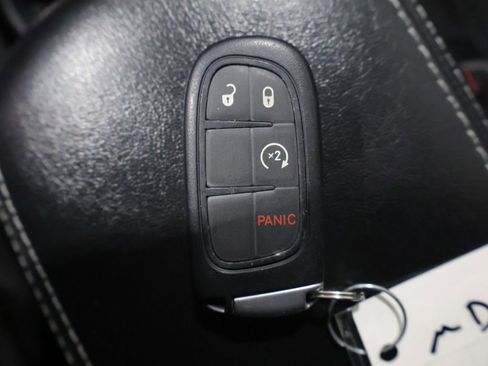 Used 2021 Jeep Cherokee Latitude Lux AWD/4WD image 26