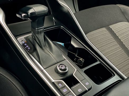 Certified 2025 Kia Sorento LX FWD image 24