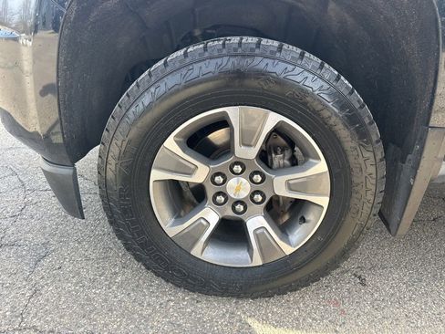 Used 2017 Chevrolet Colorado Z71 image 35