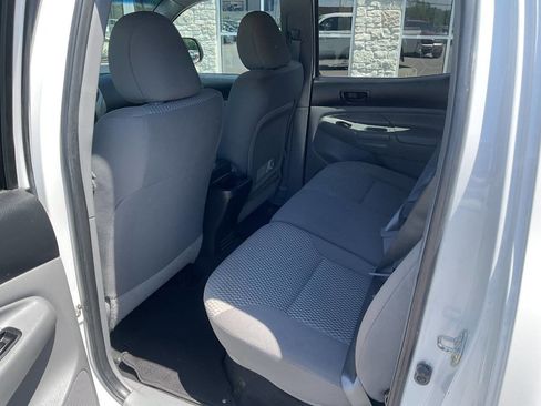 Used 2014 Toyota Tacoma 4x4 Double Cab w/ SR5 Package image 27