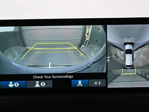 New 2026 Honda Pilot Touring image 18