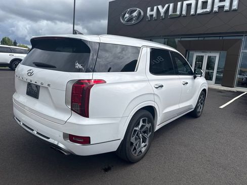 Used 2022 Hyundai Palisade Calligraphy w/ Cargo Package FWD image 5