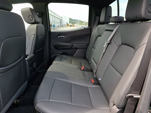 Certified 2025 GMC Canyon Elevation w/ Convenience Package AWD/4WD image 10