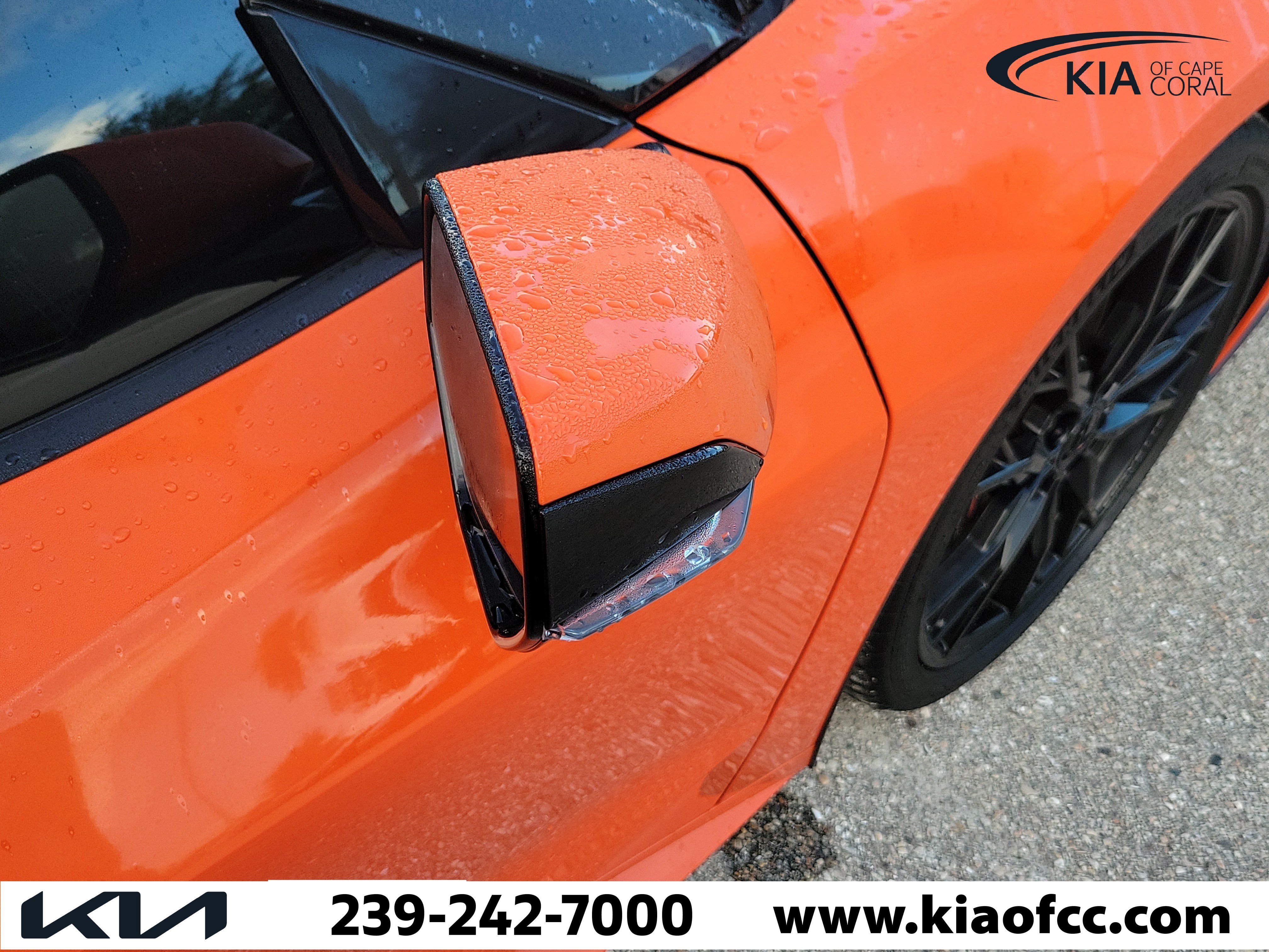 Used 2025 Chevrolet Corvette Stingray Preferred Conv w/ Z51 Performance Package RWD image 9