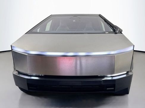 Used 2025 Tesla Cybertruck Cyberbeast AWD/4WD image 2