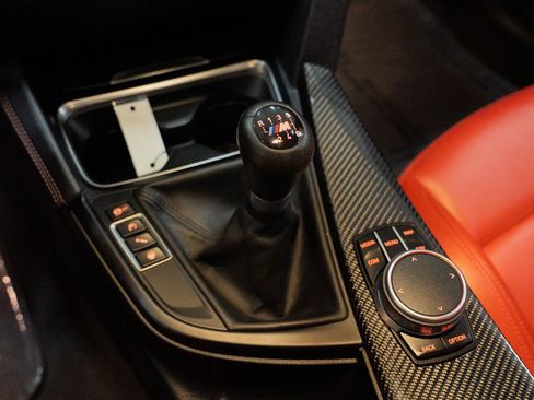 Used 2018 BMW M3 image 48