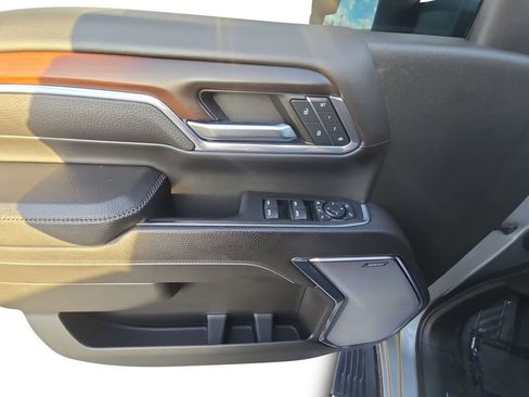 Used 2024 GMC Sierra 2500 Denali w/ Denali Reserve Package image 25