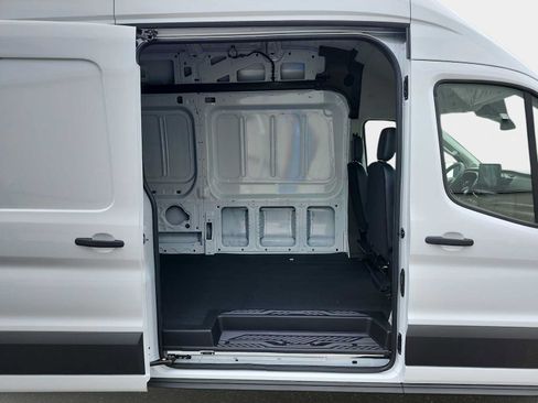 New 2026 Ford Transit 250 148 High Roof AWD image 15