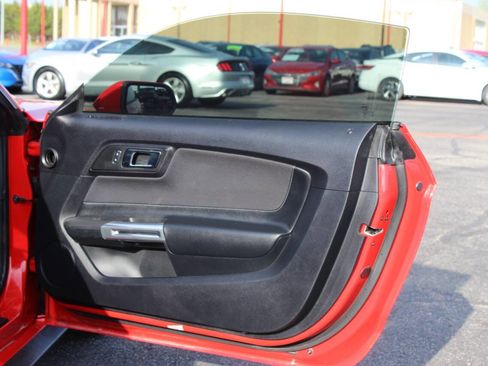 Used 2015 Ford Mustang Coupe image 10