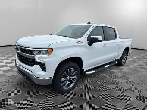 New 2026 Chevrolet Silverado 1500 LT w/ Z71 Off-Road Package image 3