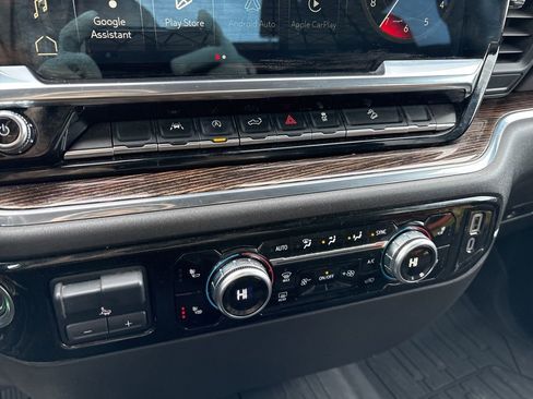 Used 2024 GMC Sierra 1500 Elevation image 36