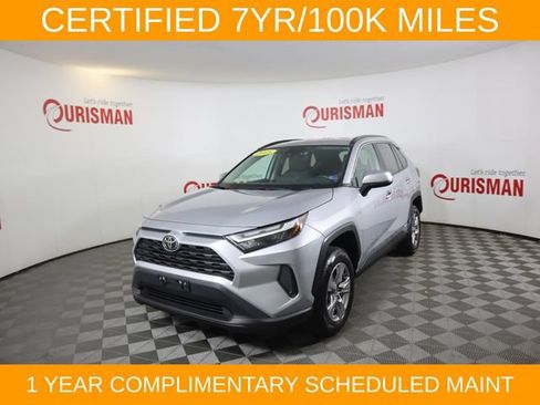 Used 2025 Toyota RAV4 XLE AWD/4WD image 2