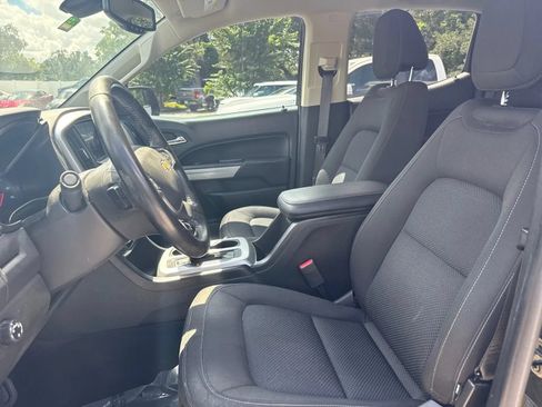 Used 2022 Chevrolet Colorado LT RWD image 11