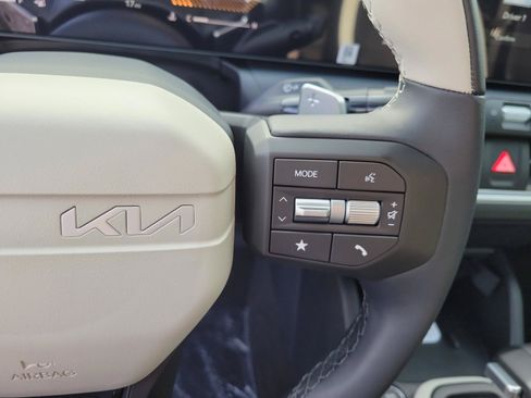 New 2026 Kia K4 GT-Line FWD image 25