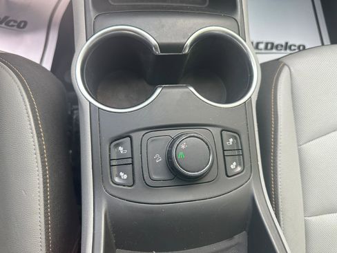 Used 2019 GMC Terrain SLT w/ Preferred Package image 13