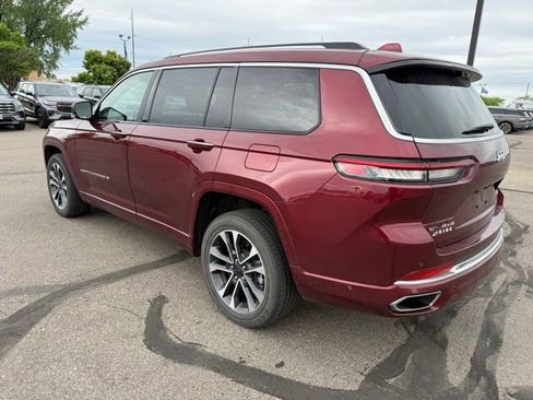Used 2021 Jeep Grand Cherokee L Overland w/ Luxury Tech Group IV AWD/4WD image 8