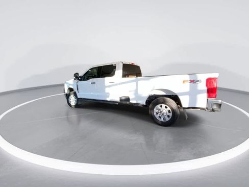 Used 2023 Ford F350 XLT w/ FX4 Off-Road Package AWD/4WD image 6