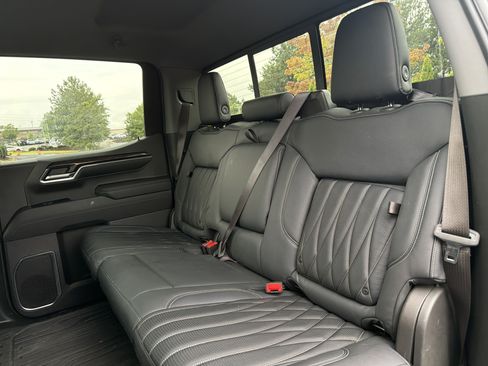 Used 2024 GMC Sierra 1500 Elevation w/ Preferred Package AWD/4WD image 8