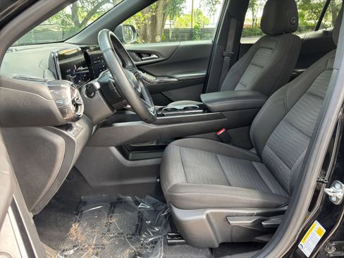 Used 2025 Chevrolet Equinox LT FWD image 27