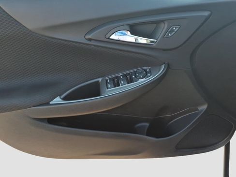 Used 2025 Chevrolet Malibu LT FWD image 17