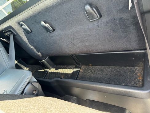 Used 2014 RAM 2500 Tradesman w/ Chrome Appearance Group image 20