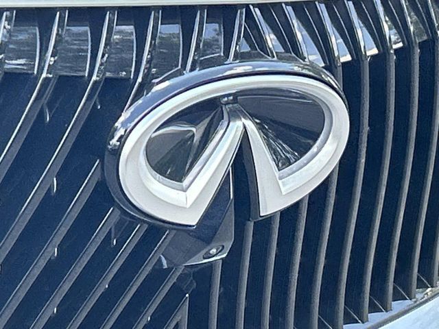 Certified 2027 INFINITI QX60 Luxe w/ Cargo Package AWD/4WD image 11