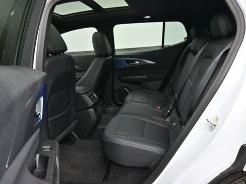 New 2025 Chevrolet Equinox EV LT image 28