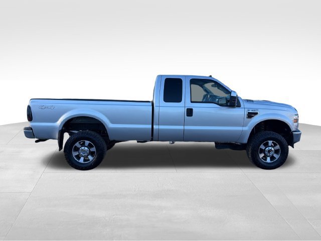 Used 2010 Ford F350 XLT AWD/4WD image 2