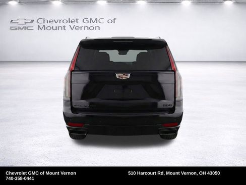 Used 2024 Cadillac Escalade ESV Sport w/ LPO, ONYX Package AWD/4WD image 26