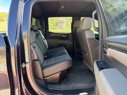 Used 2022 Chevrolet Silverado 1500 ZR2 w/ Technology Package image 26