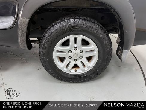 Used 2005 Toyota Tundra Limited RWD image 12