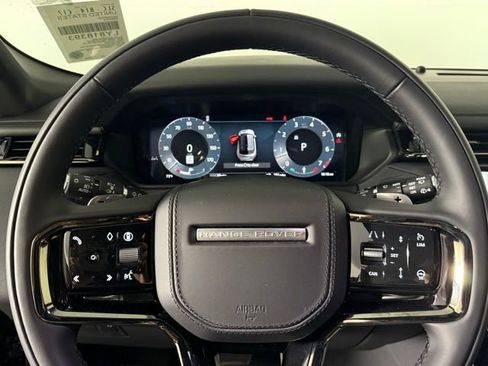 New 2026 Land Rover Range Rover Velar Dynamic SE image 17