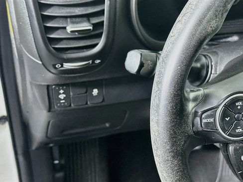 Used 2019 Kia Soul + FWD image 16